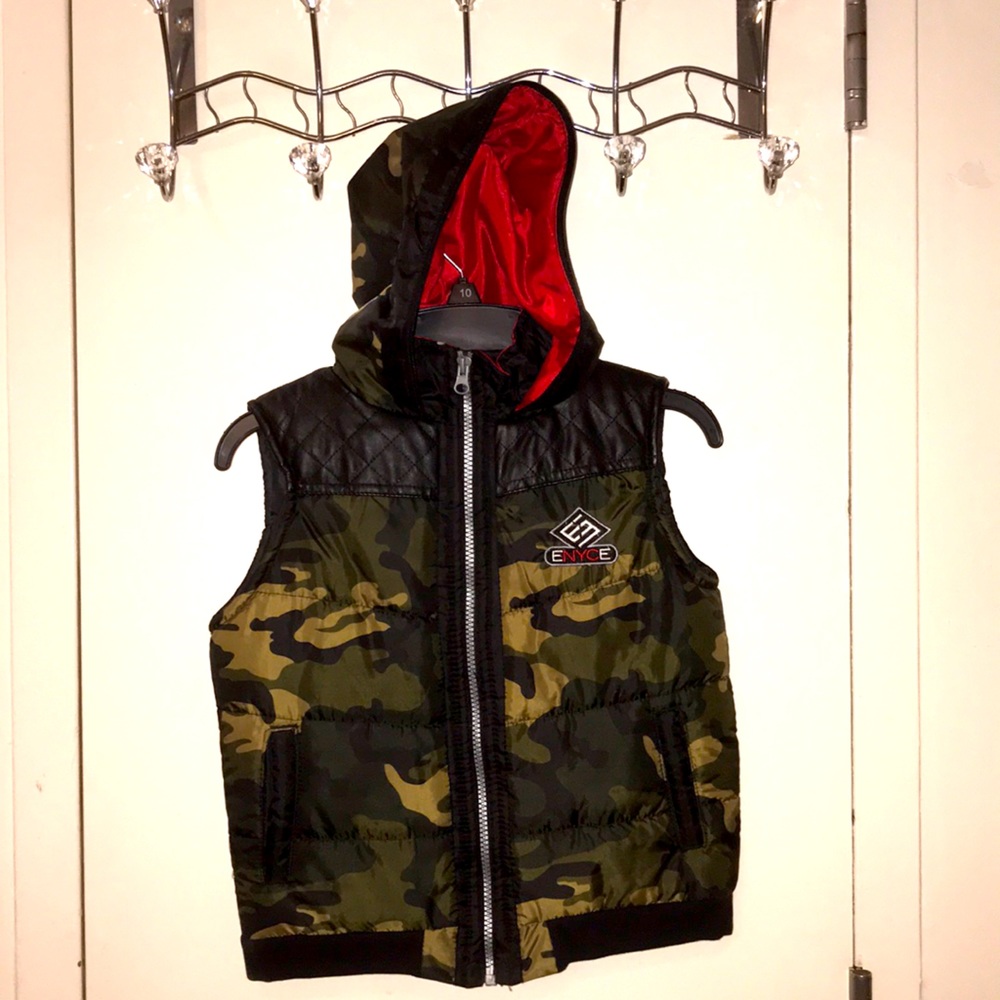 ENYCE- Camouflage hoodie vest